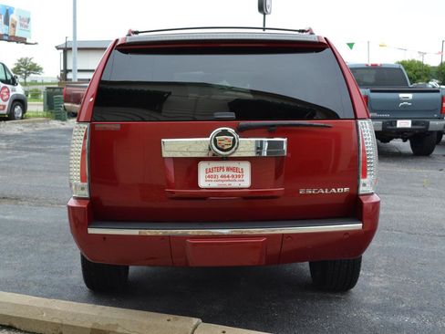 Used 2014 Cadillac Escalade Premium AWD/4WD image 6