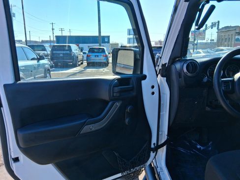 Used 2013 Jeep Wrangler Unlimited Sport image 12