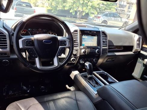 Used 2016 Ford F150 Platinum w/ Equipment Group 701A Luxury AWD/4WD image 9