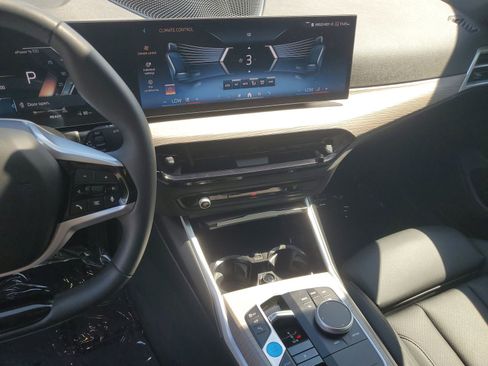 Used 2025 BMW i4 eDrive40 RWD image 25