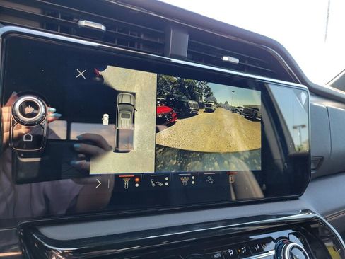 New 2026 GMC Sierra 1500 AT4 w/ AT4 Premium Package AWD/4WD image 18
