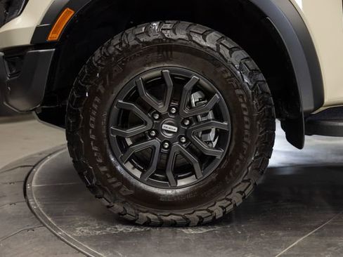 Used 2025 Ford Ranger Raptor AWD/4WD image 7