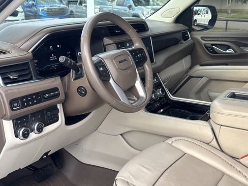 Used 2022 GMC Yukon Denali w/ Max Trailering Package image 5