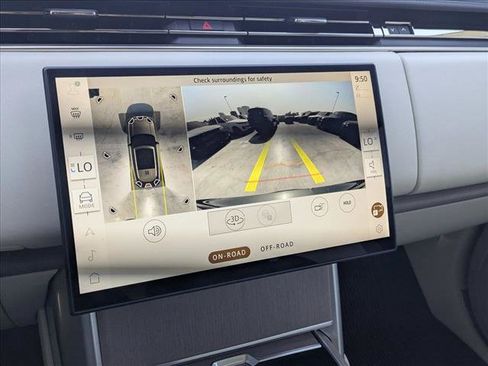 Certified 2025 Land Rover Range Rover SE AWD/4WD image 14