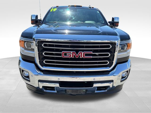 Used 2019 GMC Sierra 2500 SLT AWD/4WD image 2