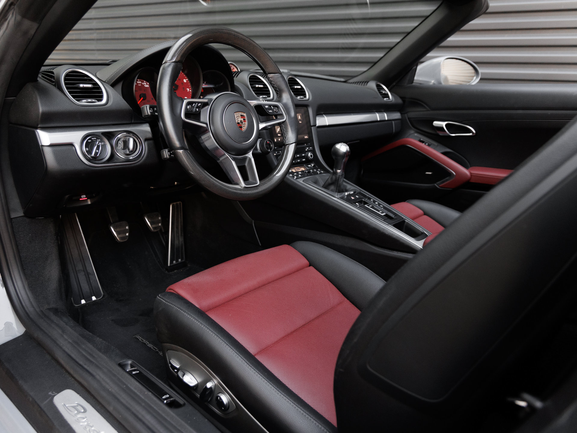 Certified 2025 Porsche 718 Boxster S RWD image 4