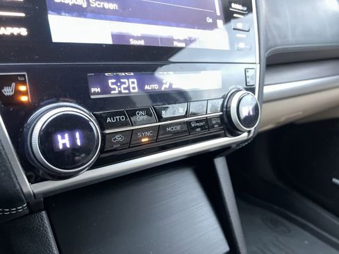 Used 2019 Subaru Outback 2.5i Limited image 11