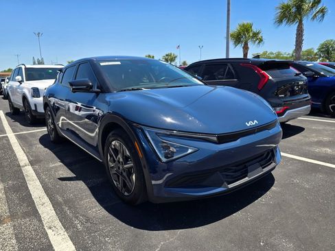 Certified 2025 Kia EV6 Light w/ Light LR Technology Package RWD image 1