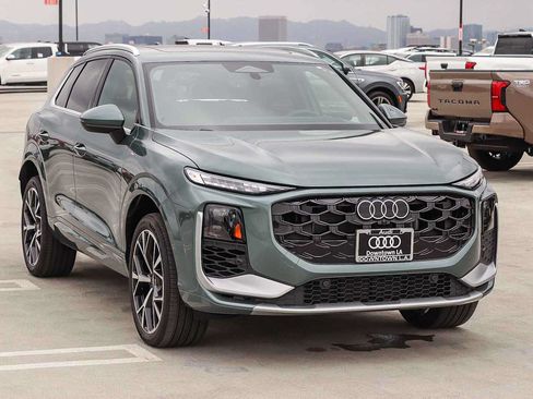 New 2026 Audi Q3 quattro 2.0T AWD/4WD image 3