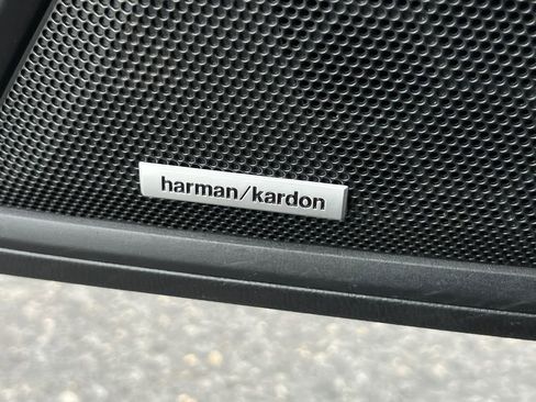 Certified 2025 Subaru Outback Limited image 29