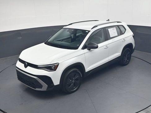 Used 2025 Volkswagen Taos S FWD image 29