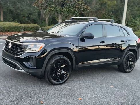 New 2026 Volkswagen Atlas Cross Sport SE image 4