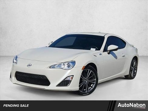 Used 2016 Scion FR-S image 1