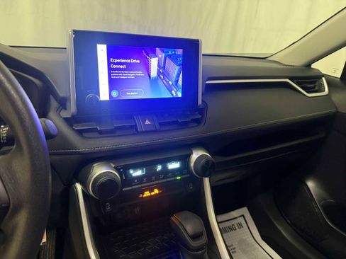 Certified 2023 Toyota RAV4 LE image 35