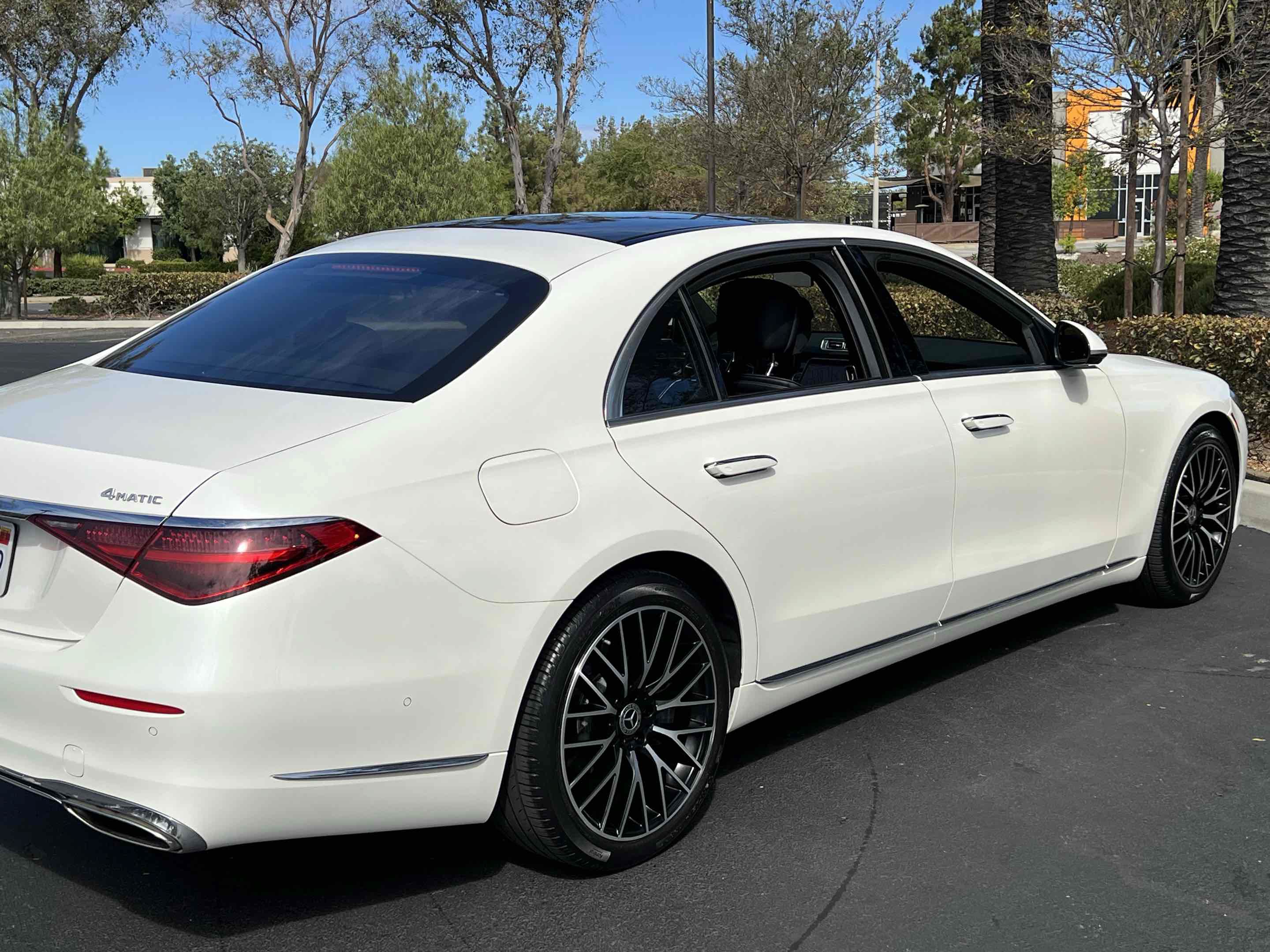 Used 2022 Mercedes-Benz S 500 4MATIC image 46