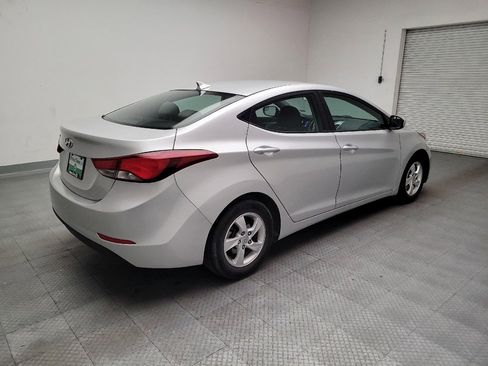 Used 2015 Hyundai Elantra SE image 9