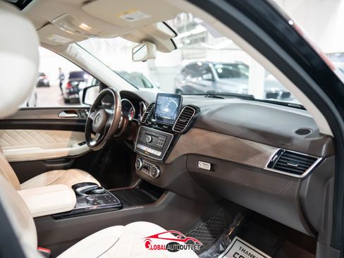 Used 2019 Mercedes-Benz GLS 550 4MATIC w/ Grand Edition Package image 15