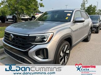 Used 2025 Volkswagen Atlas Cross Sport SE FWD video 1