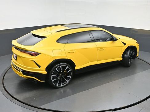 Used 2019 Lamborghini Urus image 38