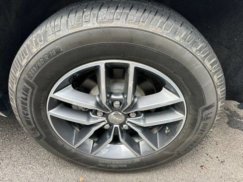 Used 2018 Jeep Grand Cherokee Limited AWD/4WD image 31