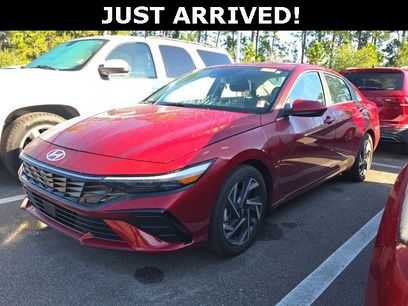 Certified 2024 Hyundai Elantra SEL w/ Convenience Package