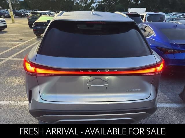 Used 2024 Lexus RX 350 Premium Plus w/ Convenience Package FWD image 6