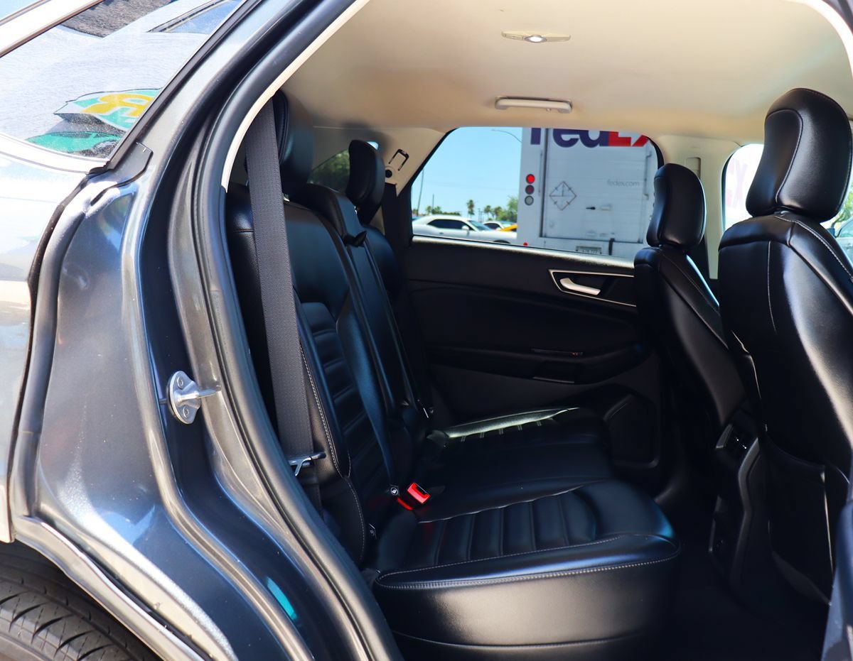 Used 2020 Ford Edge SEL FWD image 28