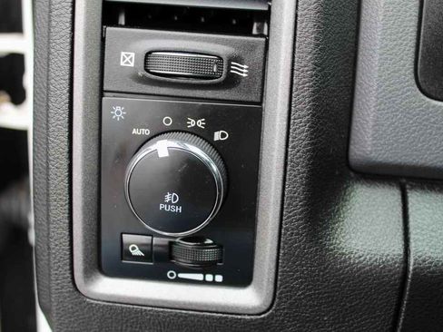 Used 2019 RAM 1500 Express w/ Express Value Package image 12