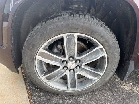 Used 2018 GMC Acadia Denali w/ Technology Package image 17