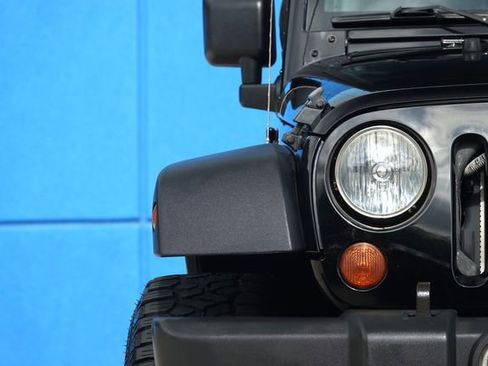 Used 2010 Jeep Wrangler Unlimited Sport image 26