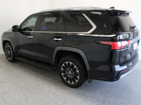 Certified 2024 Toyota Sequoia Limited w/ Tow Technology Package AWD/4WD image 9