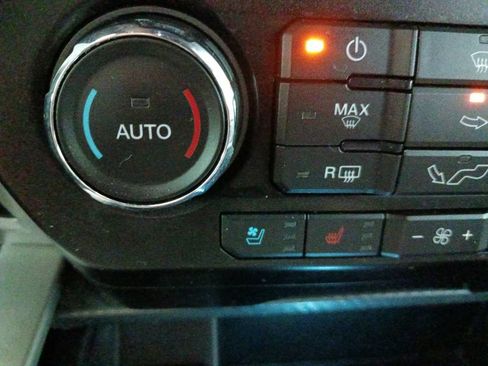 Used 2020 Ford F150 Lariat AWD/4WD image 24