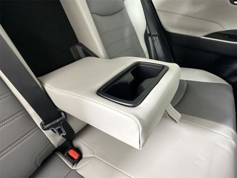 Certified 2022 Toyota RAV4 XLE Premium image 38