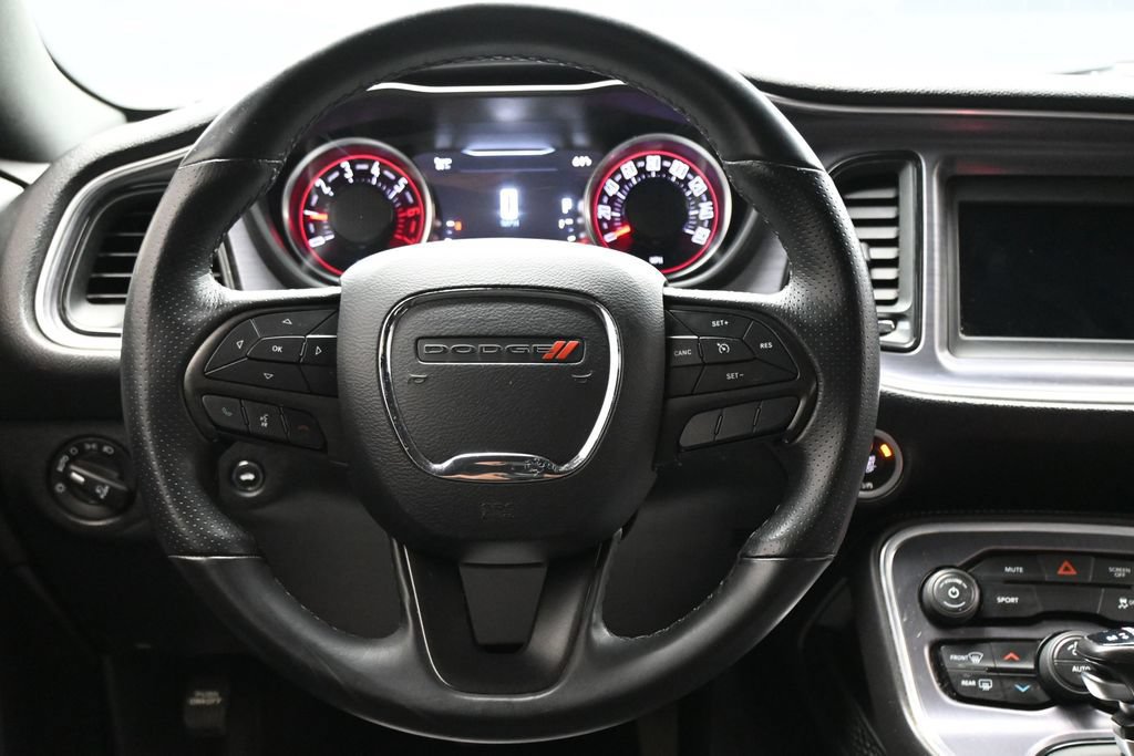 Used 2018 Dodge Challenger R/T RWD image 14