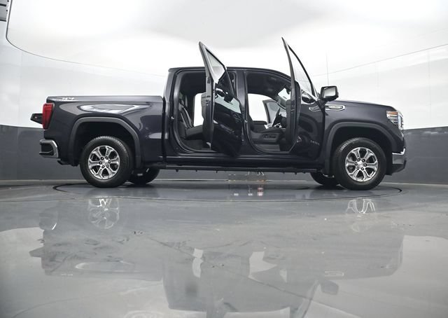 Certified 2024 GMC Sierra 1500 SLT w/ SLT Convenience Package AWD/4WD image 33