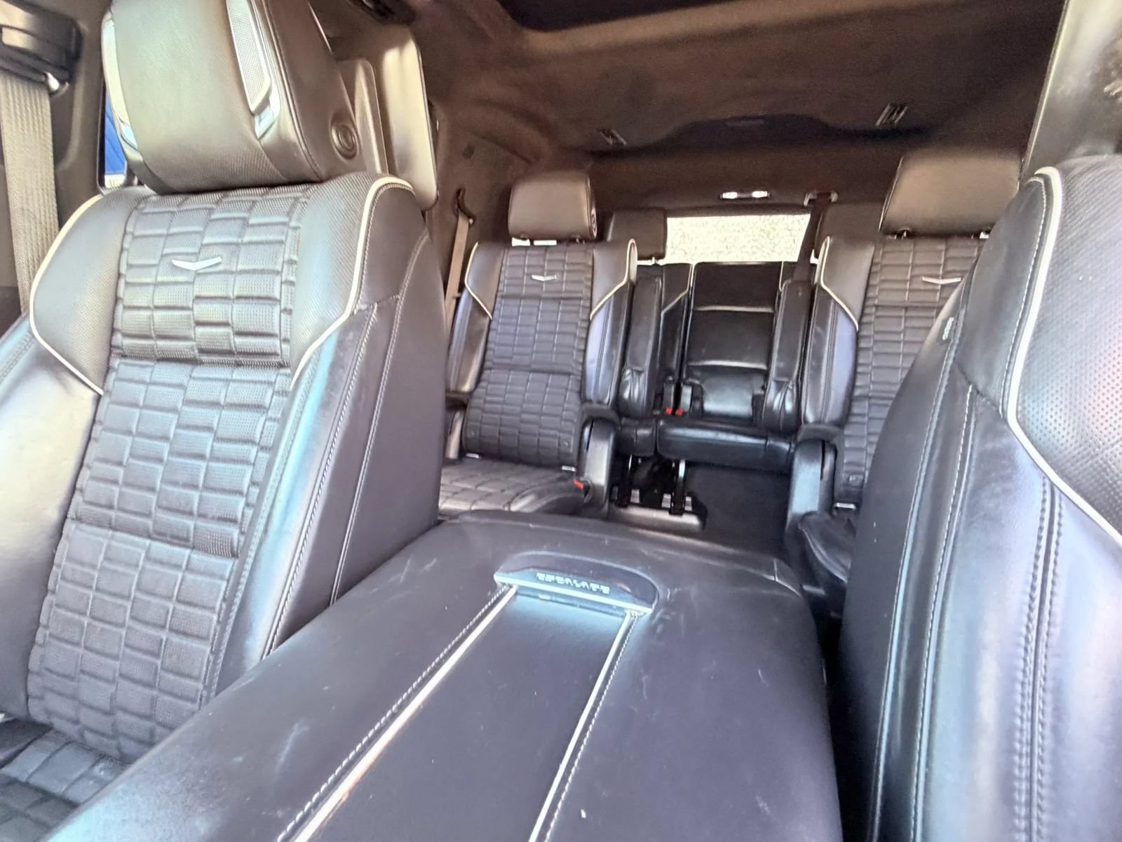 Used 2021 Cadillac Escalade Sport Platinum AWD/4WD image 16