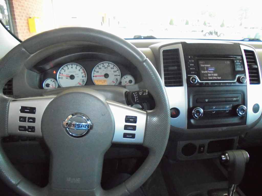 Used 2016 Nissan Frontier Desert Runner RWD image 6