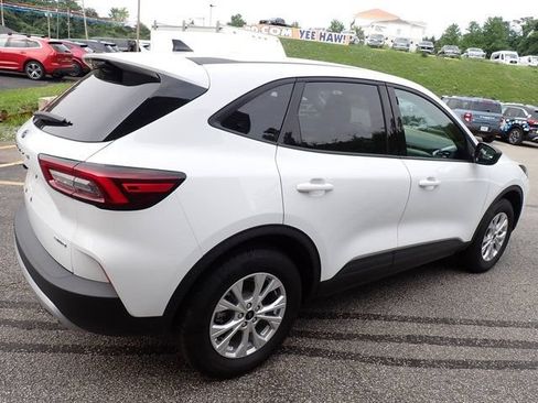 Certified 2025 Ford Escape Active w/ Cold Weather Package AWD/4WD image 8