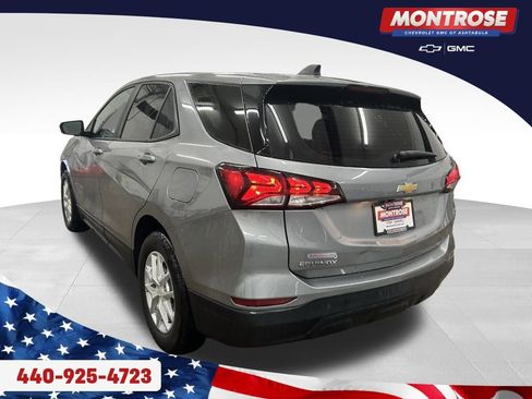 Used 2023 Chevrolet Equinox LS image 3