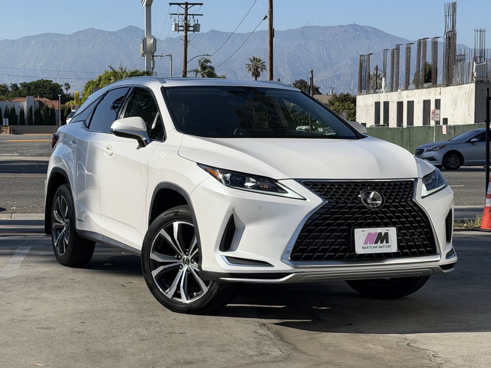 Used 2022 Lexus RX 450h AWD w/ Premium Package image 4