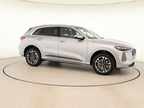 New 2025 Audi Q5 Premium Plus image 9