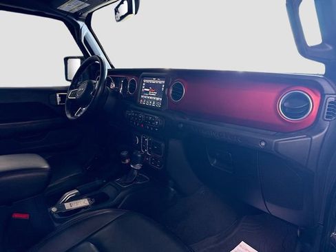 Used 2018 Jeep Wrangler Unlimited Rubicon w/ Dual Top Group image 29