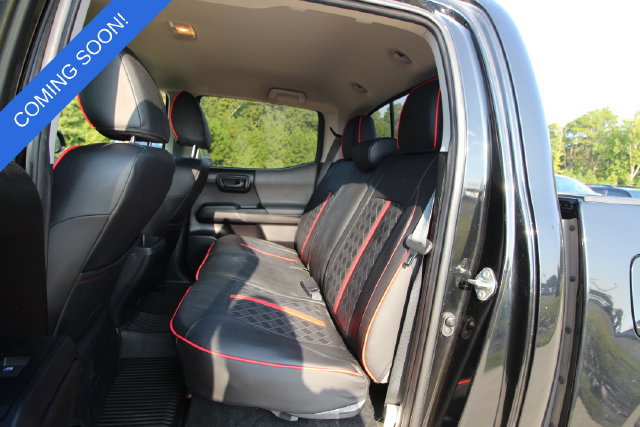 Used 2020 Toyota Tacoma SR AWD/4WD image 4