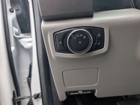 Used 2020 Ford F250 XL w/ Power Equipment Group AWD/4WD image 14