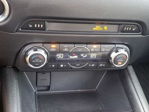 Used 2017 MAZDA CX-5 Touring w/ Preferred Equipment Package image 17