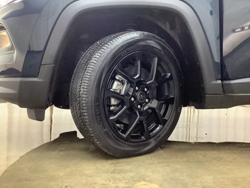 New 2026 Jeep Compass Latitude AWD/4WD image 24