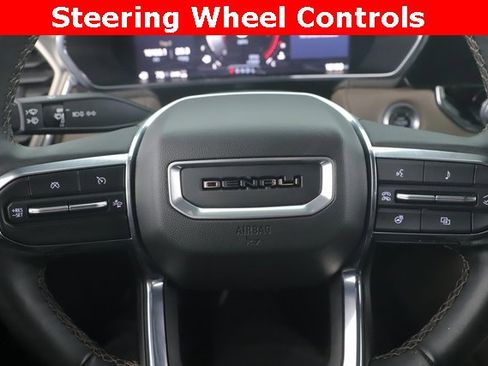 Used 2024 GMC Canyon Denali image 21