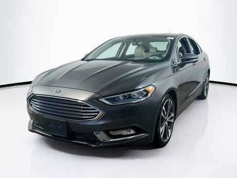 Used 2017 Ford Fusion Titanium AWD/4WD image 3