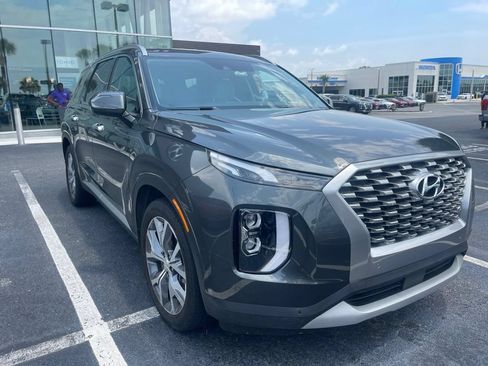 Used 2021 Hyundai Palisade SEL w/ Cargo Package FWD image 2