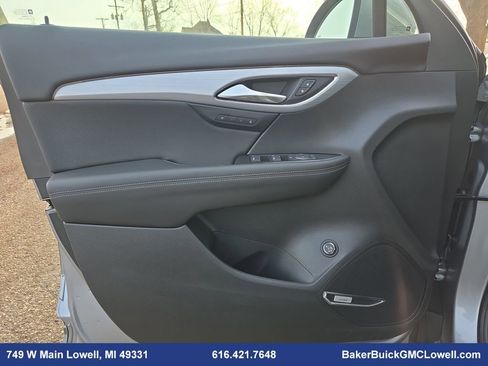 Used 2025 Buick Envision Avenir image 27